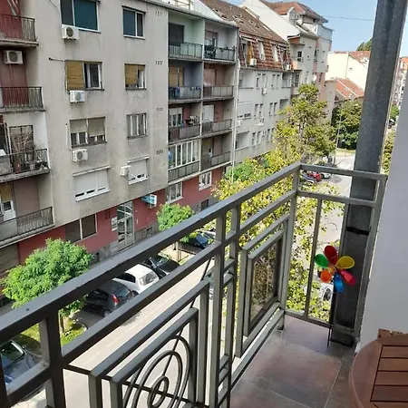 Alex Apartment Novi Sad Exterior photo